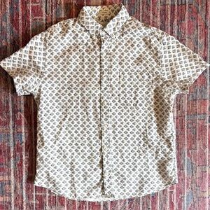 J. Crew Men’s Medium 100% Linen Fish Print Short Sleeve Button Down